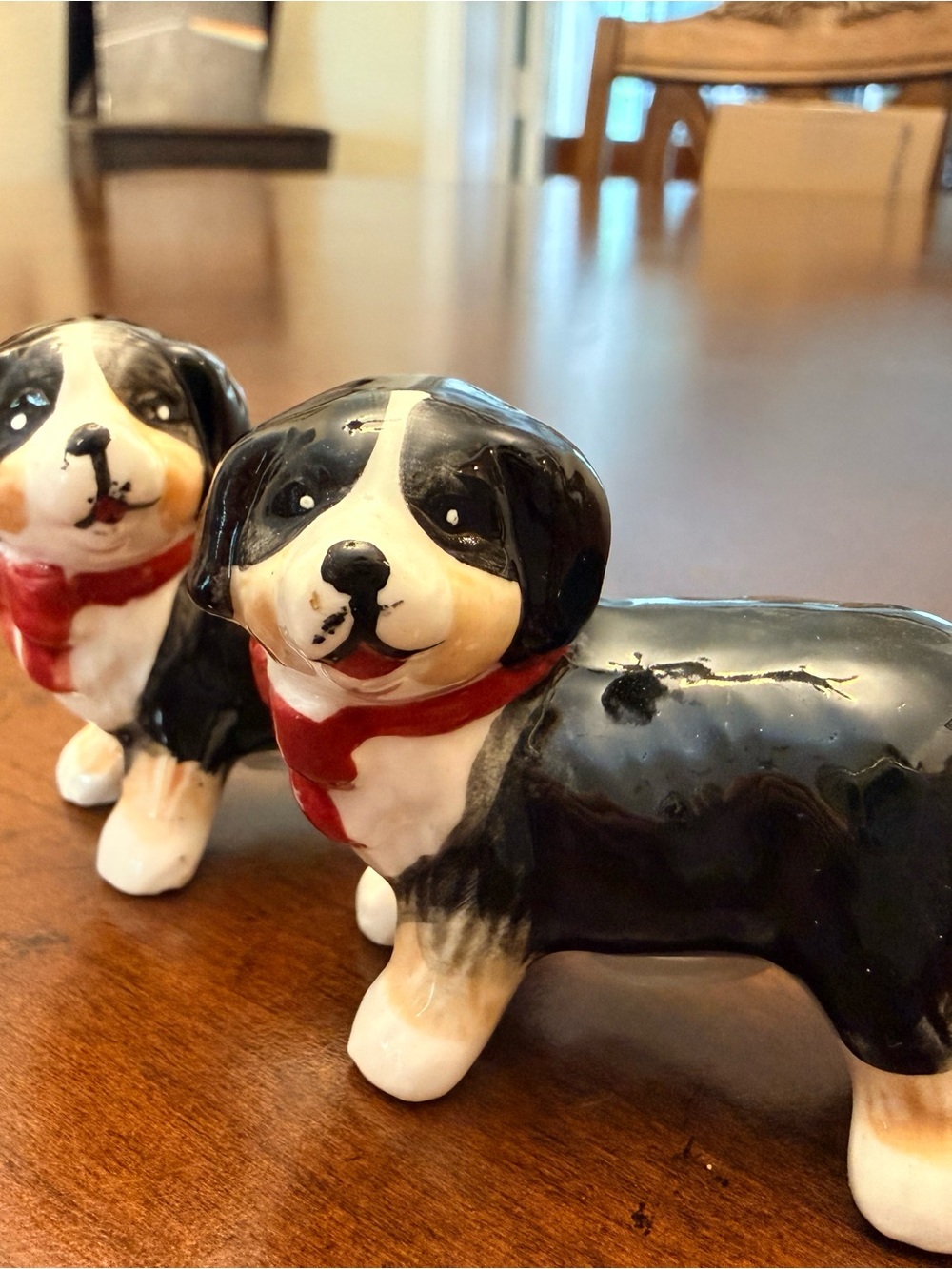 Bernese Mountain Dog Salt Pepper Shakers Ceramic Figurines Red Scarf Set